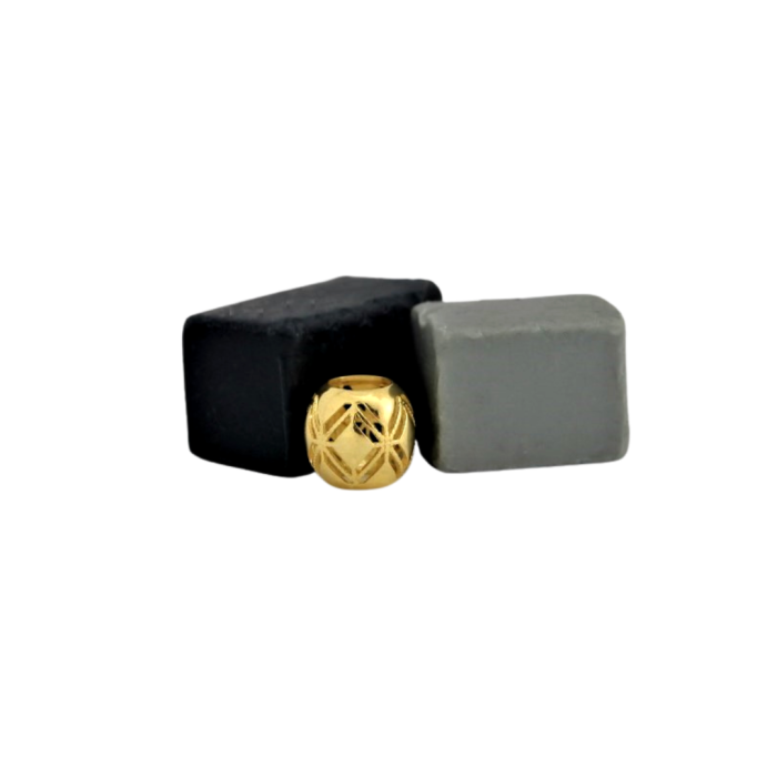 Złoty charms beczka na bransoletkę złoto (próba jubilerska 585), pasuje na bransoletki do 4mm grubości, masa charmsa 0,75g.